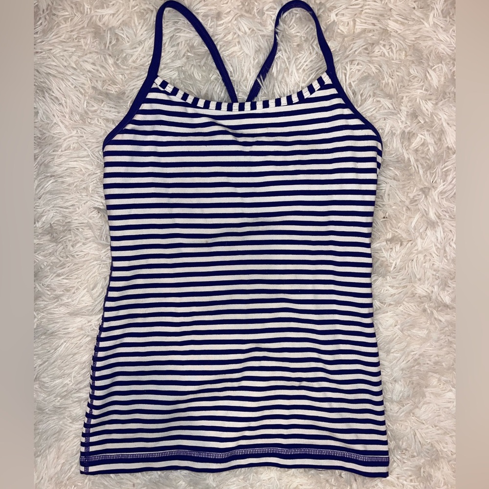 Lululemon sports top